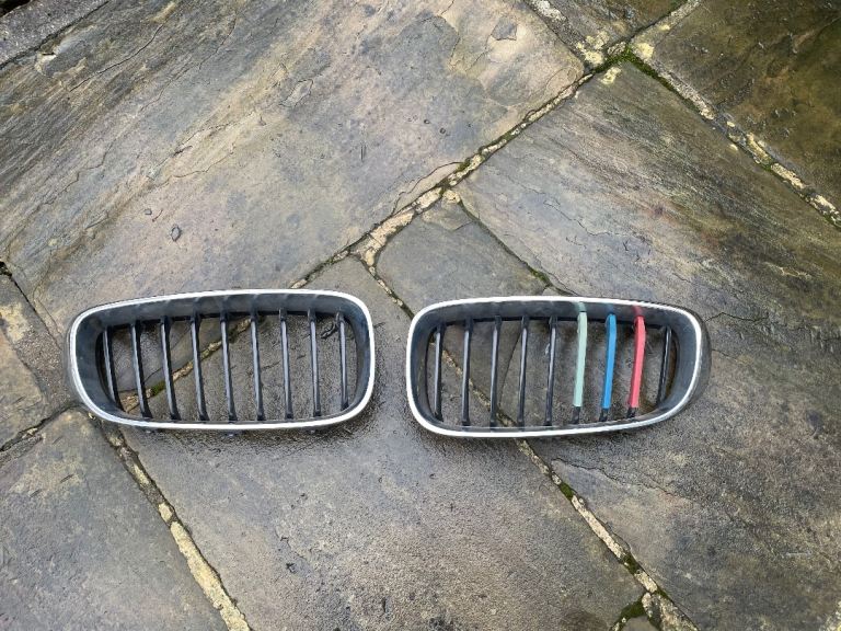 BMW 3 SERIES GT F34 GENUINE FRONT BUMPER GRILLES / GRILL 