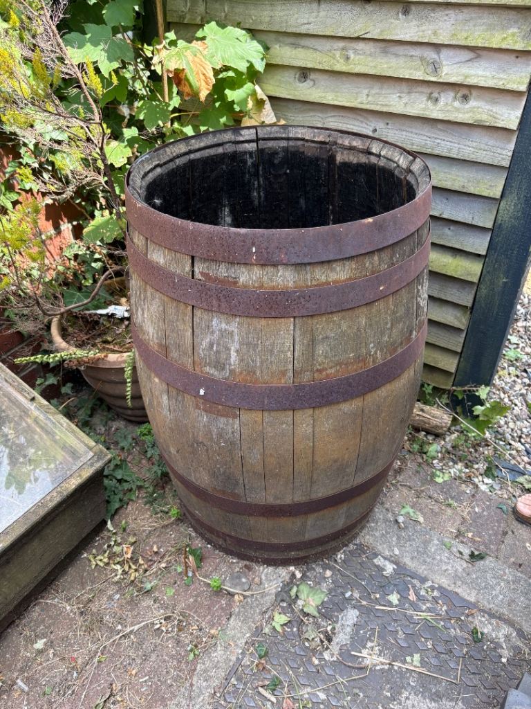 Large Wooden Whisky Barrel Planter with Tap
