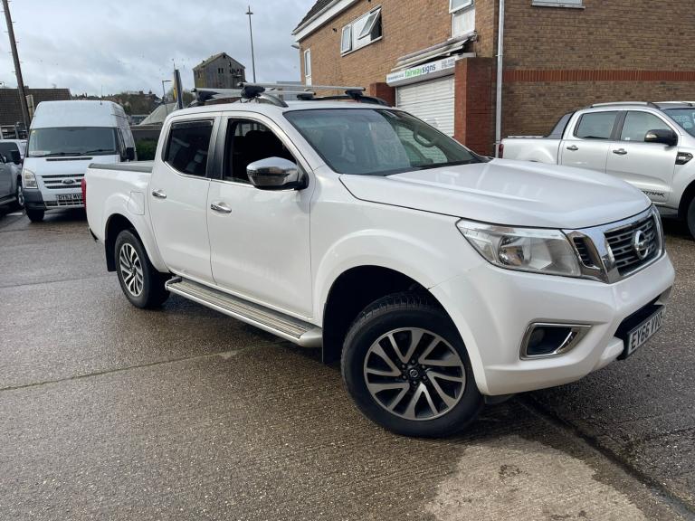 2016 Nissan Navara Double Cab Pick Up Acenta+ 2.3dCi 190 4WD PICK UP Diesel Manual