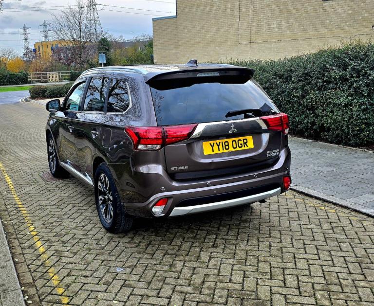 2018 Mitsubishi Outlander 2.0 PLUG-IN HYBRID 1YEAR MOT HPI CLEAR NEWLY SERVICED 3 MONTHS WARRANTY...