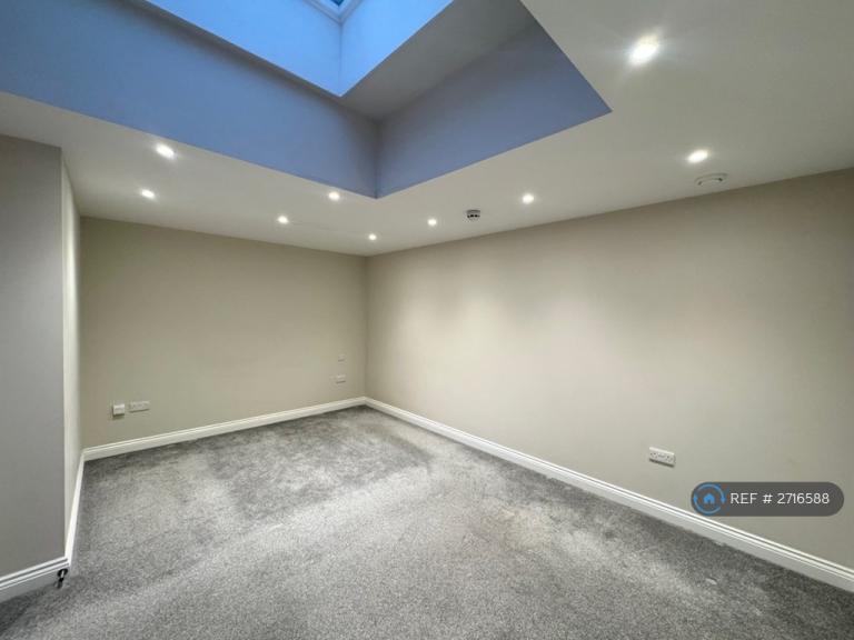 1 bedroom flat in London Street, Southport, PR9 (1 bed) (#2716588)