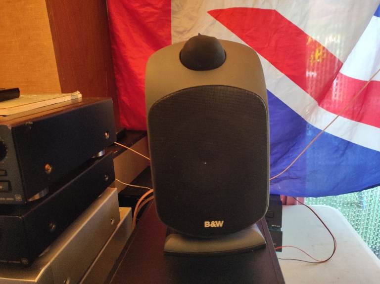 B&W Bowers & Wilkins LM1 Bookshelf Monitor Speaker fully tested and working 
