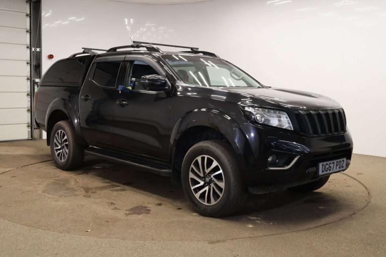 2017 Nissan Navara Double Cab Pick Up Tekna 2.3dCi 190 4WD Auto PICK UP DIESEL Automatic