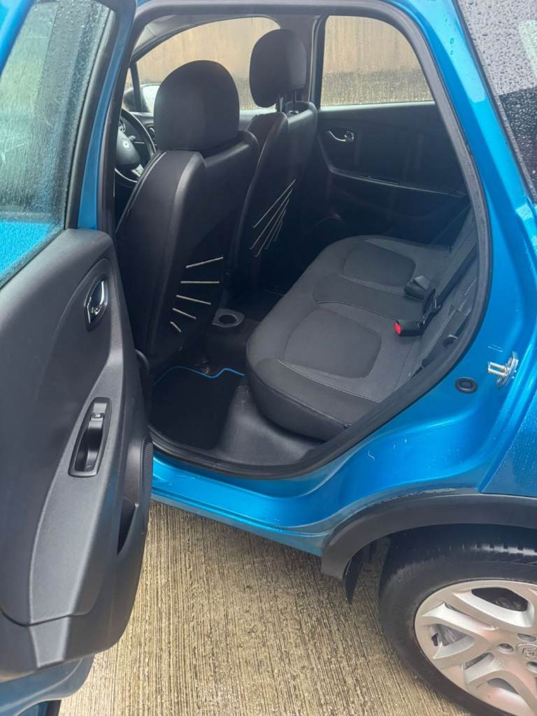 Renault, CAPTUR, Hatchback, 2016, Manual, 898 (cc), 5 doors