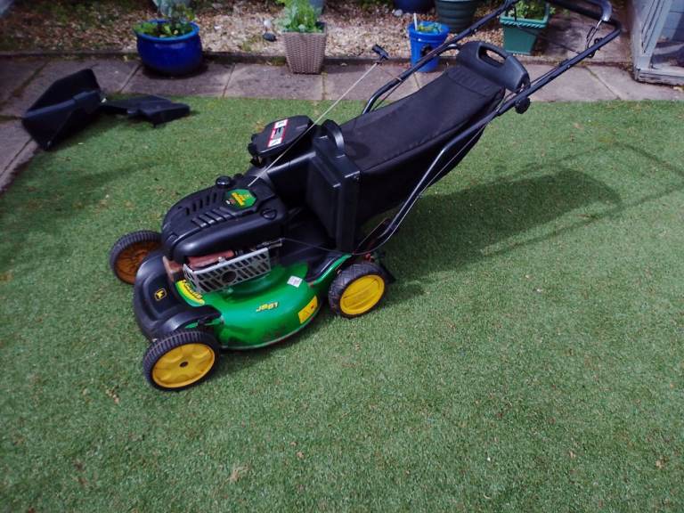 John deere  fs61 self propelled lawnmower 