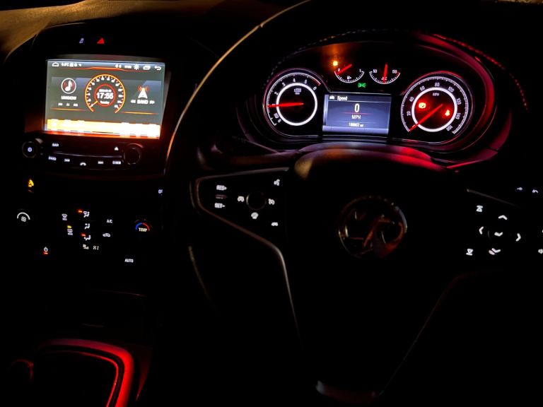 Vauxhall, INSIGNIA,ULEZ , £20 tax,diesel , cheap family Hatchback, 2015, Manual, 1956 (cc), 5 doors