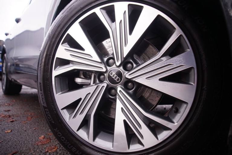 2022 Audi Q4 e-tron 35 Sport SUV 5dr Electric Auto 55kWh (170 ps) ESTATE ELECTRIC Automatic