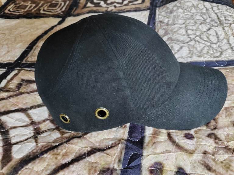 SITE Black Safety Bump Cap Hard Shell Protective Work Baseball Cap