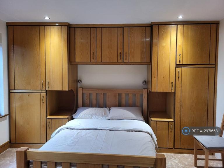 1 bedroom in Colliers Way, Reading, RG30 (#2971653)