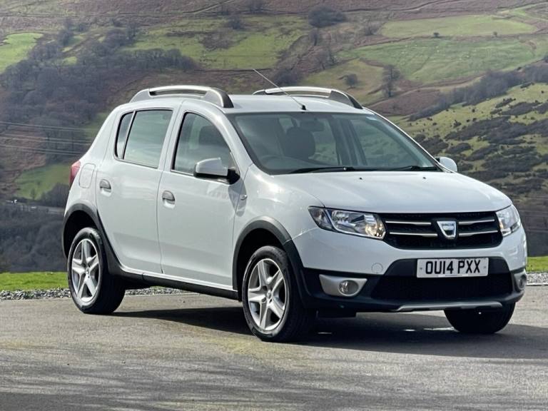 2014 Dacia Sandero Stepway 1.5 dCi Laureate Hatchback 5dr Diesel Manual Euro 5 (90 ps) Hatchback ...