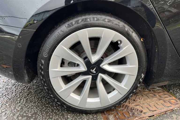 2021 Tesla Model 3 Long Range AWD 4dr Auto SALOON ELECTRIC Automatic