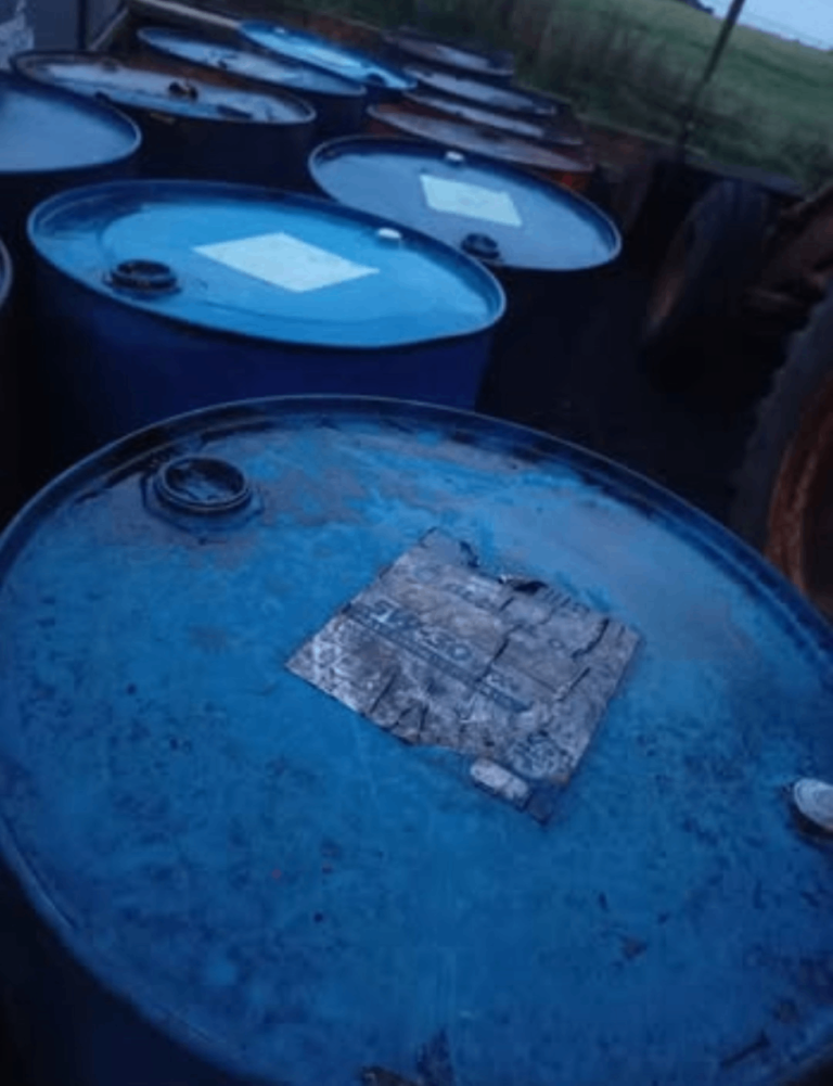 40 gallon 200 litre heavy gauge steel drums BBQ smoker firepit