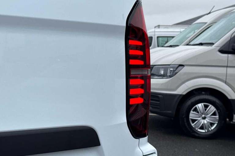 2025 Volkswagen Transporter Commerce Plus 2.0 TDI 110 PS 6sp Manual Van DIESEL Manual