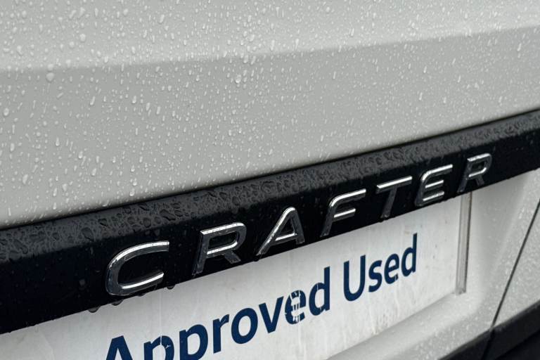 2025 Volkswagen Crafter CR35 Panel Van Commerce Plus LWB 163 PS 2.0 TDI rwd manual Van DIESEL Manual