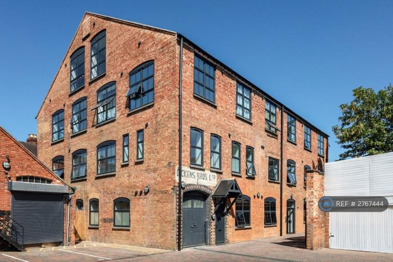 1 bedroom flat in Dickens Factory, Northampton, NN1 (1 bed) (#2767444)