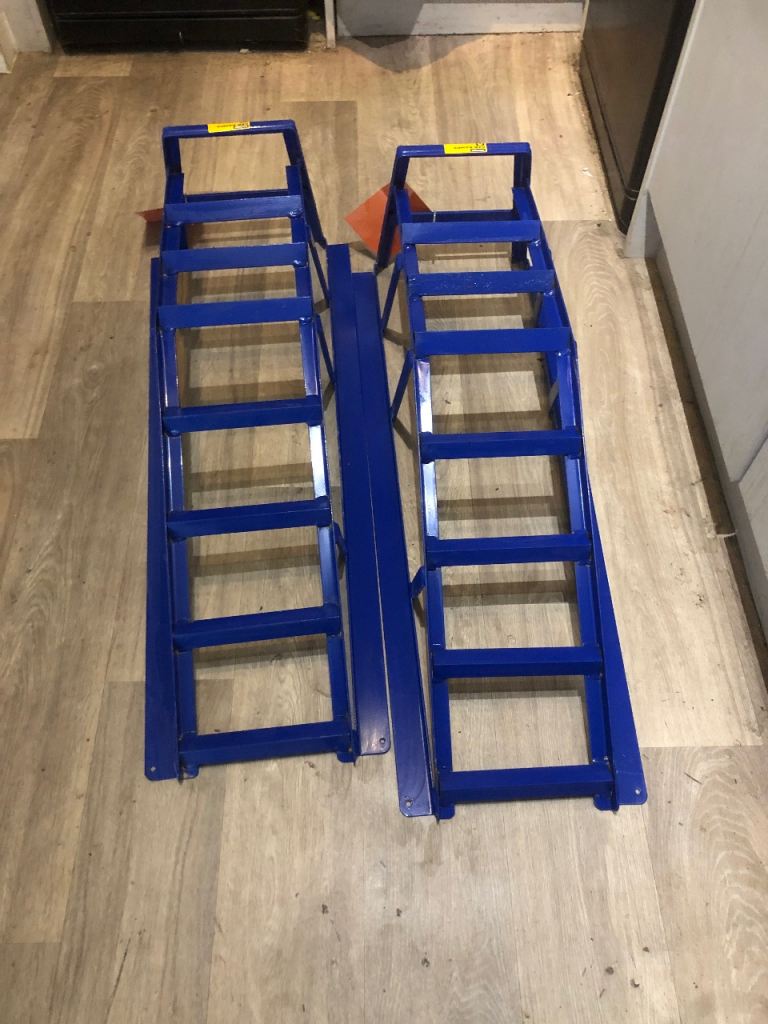 New Halfords heavy duty 2 tonne car ramps 