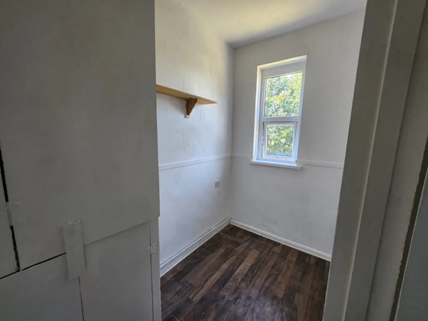 2 Bedroom First Floor Flat to Let on Mansfield Road Ilford IG1 3BB