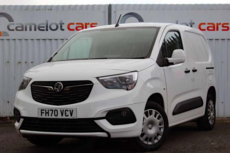 VAUXHALL COMBO 1.5 Turbo D 2300 Sportive 2021