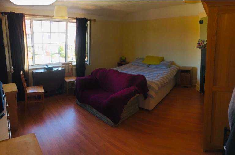 BS9 area.Beautiful large room in house share (Inc all utility bills)