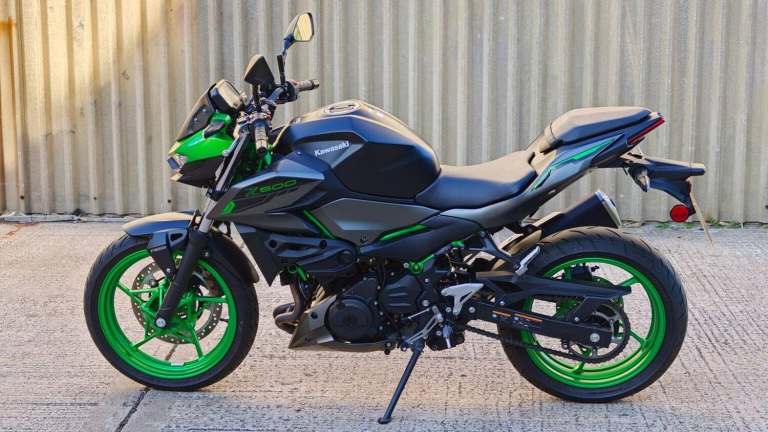 2024 Kawasaki Z ER500FRFAN (24MY) Naked PETROL Manual