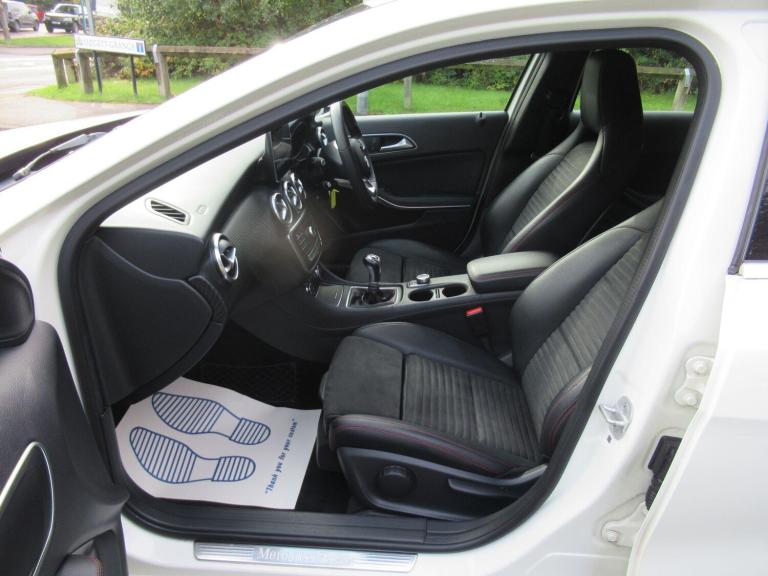 2017 Mercedes-Benz A-Class 2.1 A200d AMG Line Euro 6 (s/s) 5dr HATCHBACK Diesel Manual