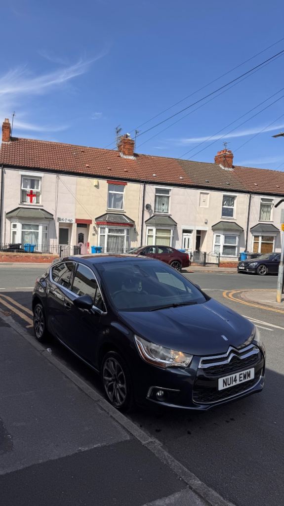Citroen, DS4, Hatchback, 2014, Manual, 1560 (cc), 5 doors