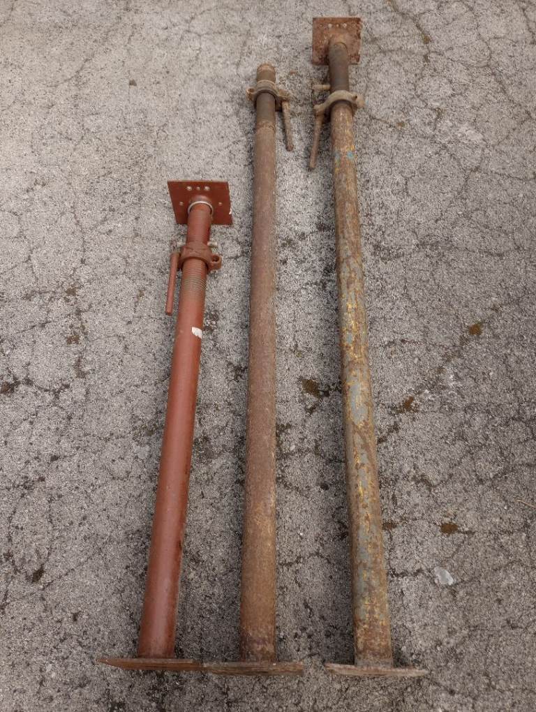 Acrow props