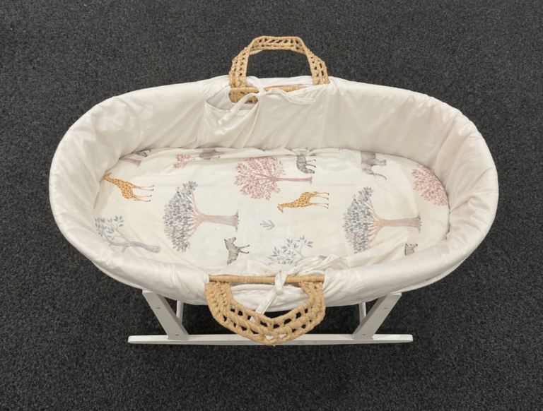 Moses Basket with Stand Safari Print