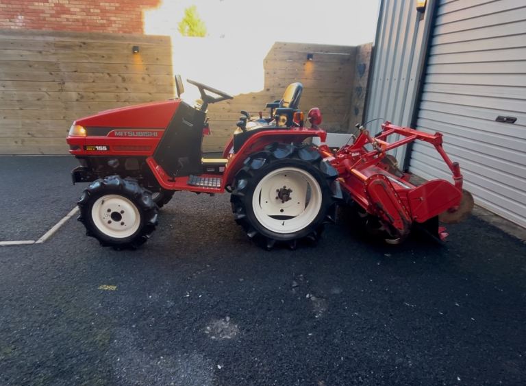 mitsubishi mt155 4wd  power steering garden tractor 