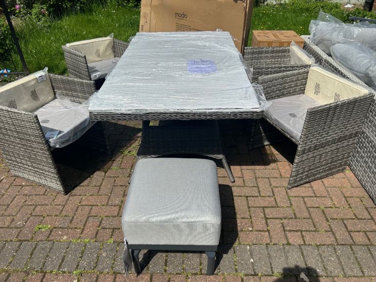 Garden furniture 