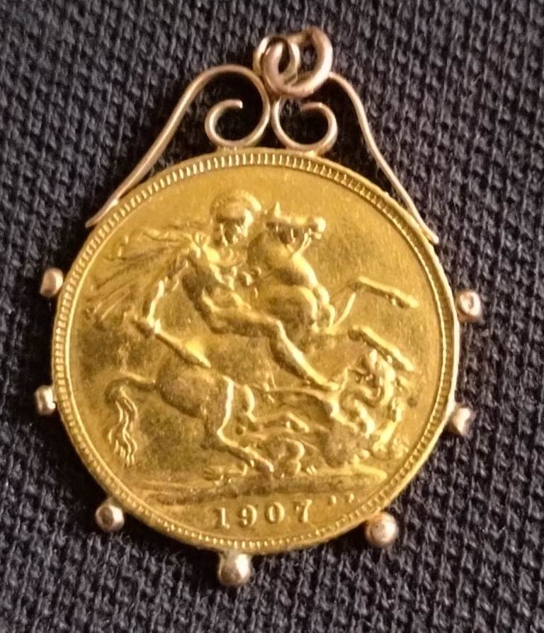 Full Gold Sovereign 