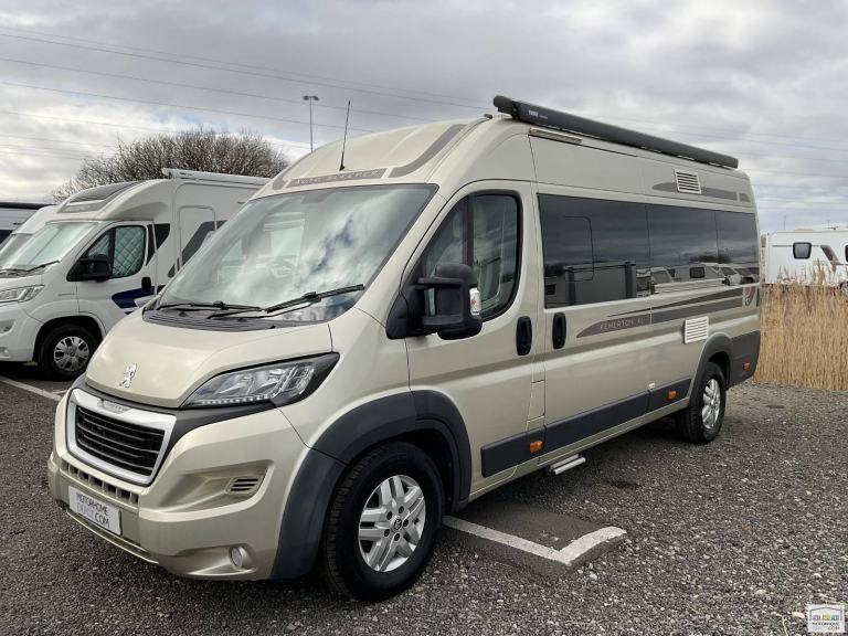 Auto-Sleepers Kemerton XL, 2015 2 Berth, 3 Belts, Rear Washroom