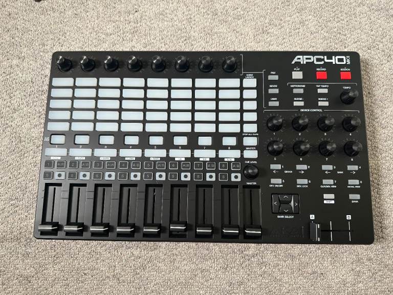 AKAI Professional APC 40 Mk2