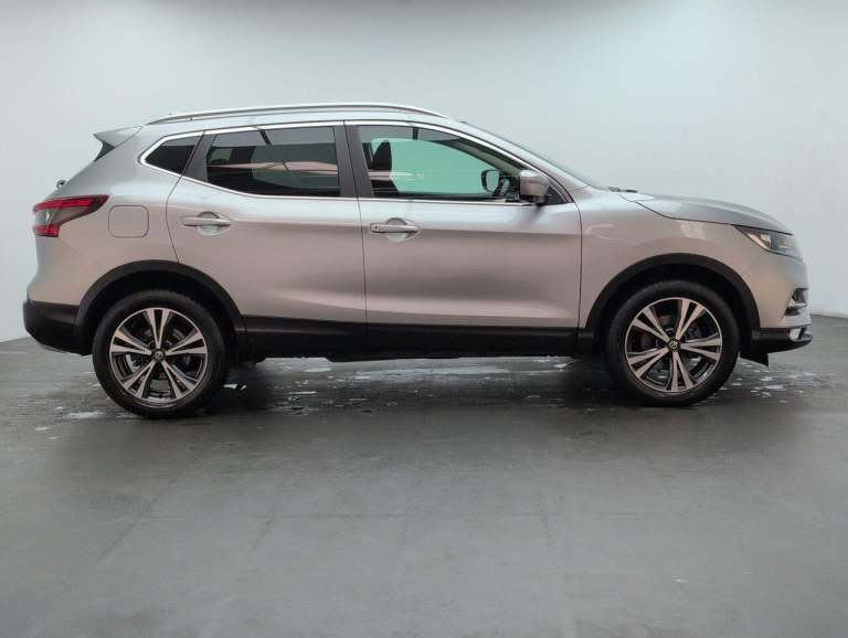 2017 Nissan Qashqai 1.2 DIG-T N-Connecta SUV 5dr Petrol XTRON Euro 6 (s/s) (115 ps) HILL START HA...
