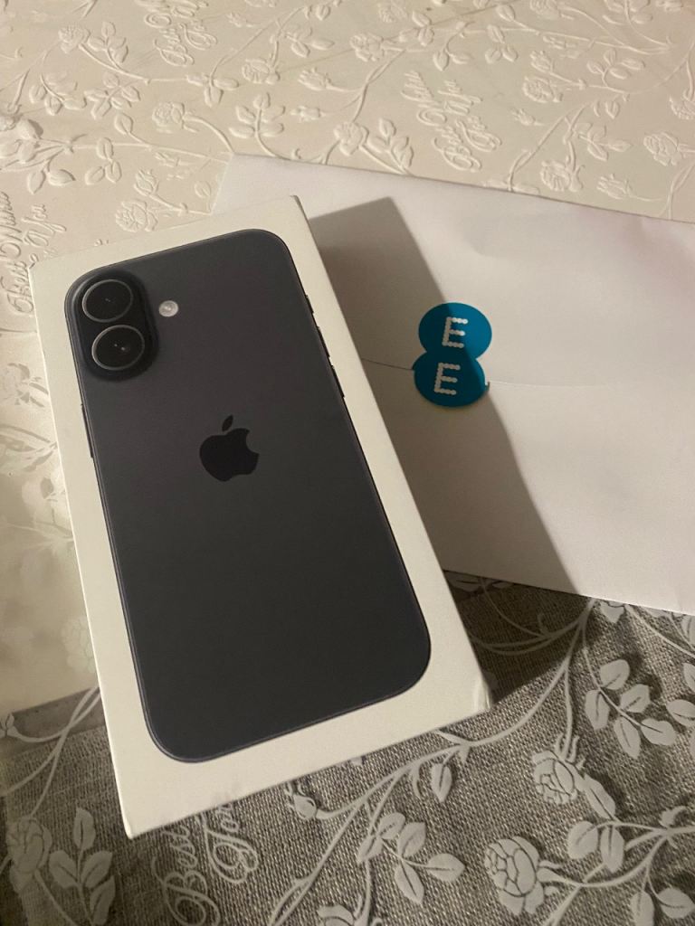 Iphone 17 brand new 256gb 