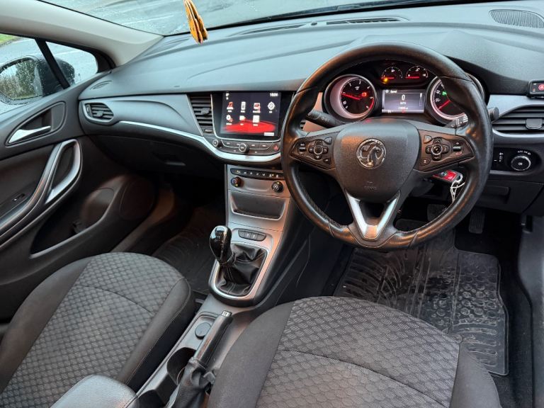 Vauxhall, ASTRA, Hatchback, 2016, Manual, 1598 (cc), 5 doors