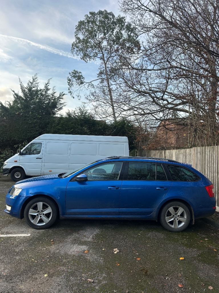 Skoda, OCTAVIA, Estate, 2014, Manual, 1598 (cc), 5 doors