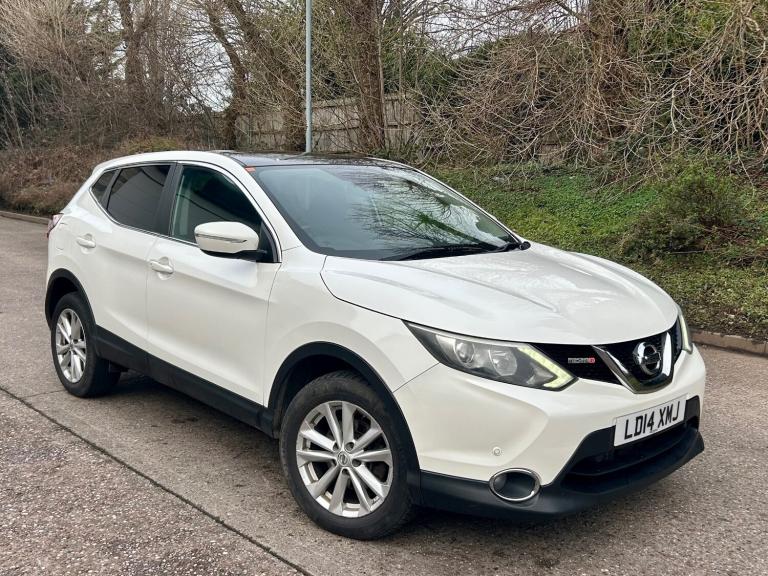 2014 Nissan Qashqai 1.6 DCI Acenta Premium 5dr Xtronic Automatic  HATCHBACK Diesel Automatic