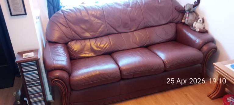 3 seater settee Tan Leather 