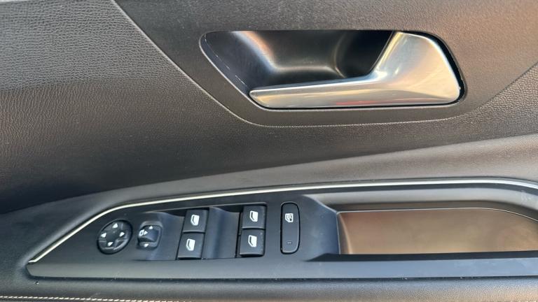 2024 Peugeot 3008 1.2 PureTech GT SUV 5dr Petrol EAT Euro 6 (s/s) (130 ps) SUV Petrol Automatic