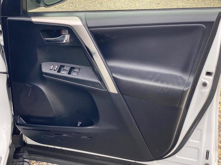 2013 Toyota RAV4 2.2 D-4D Invincible 4WD Euro 5 5dr ESTATE Diesel Manual