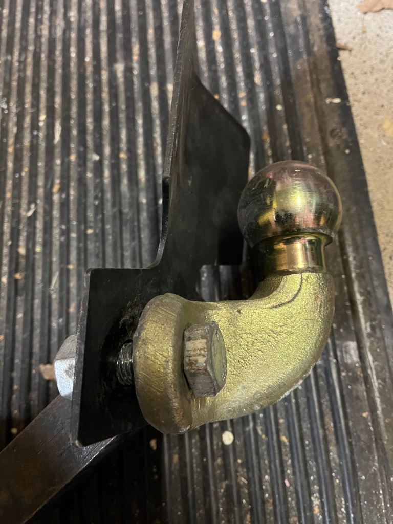 50mm tow ball - comes with plate and bar unknown which type