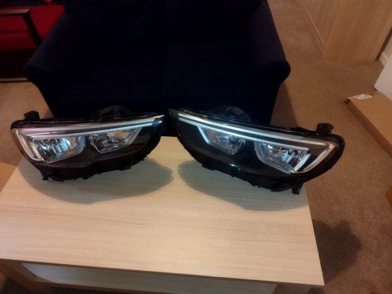 Headlight set for Vauxhall Insignia B 2018