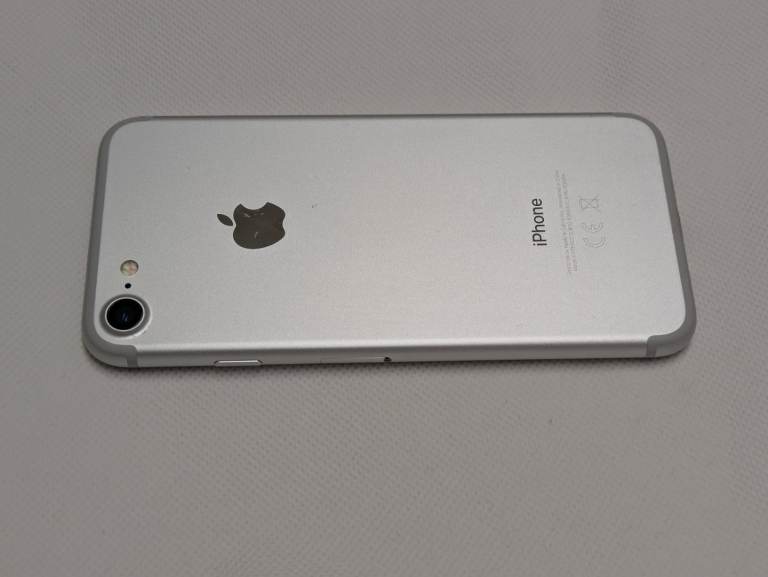 Unlocked iPhone 7 32GB iOS 15 Cheap Phone For work, business, personal use 
