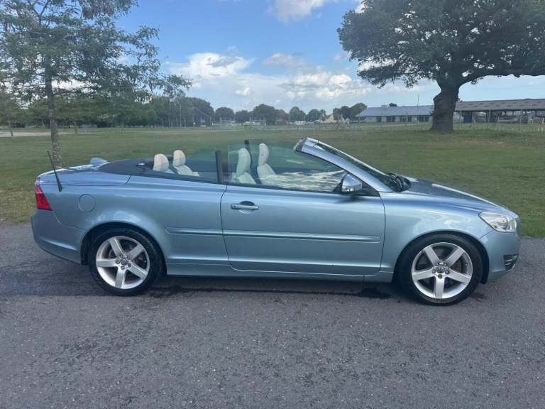 VOLVO C70 2.0 D3 SE Lux 2010