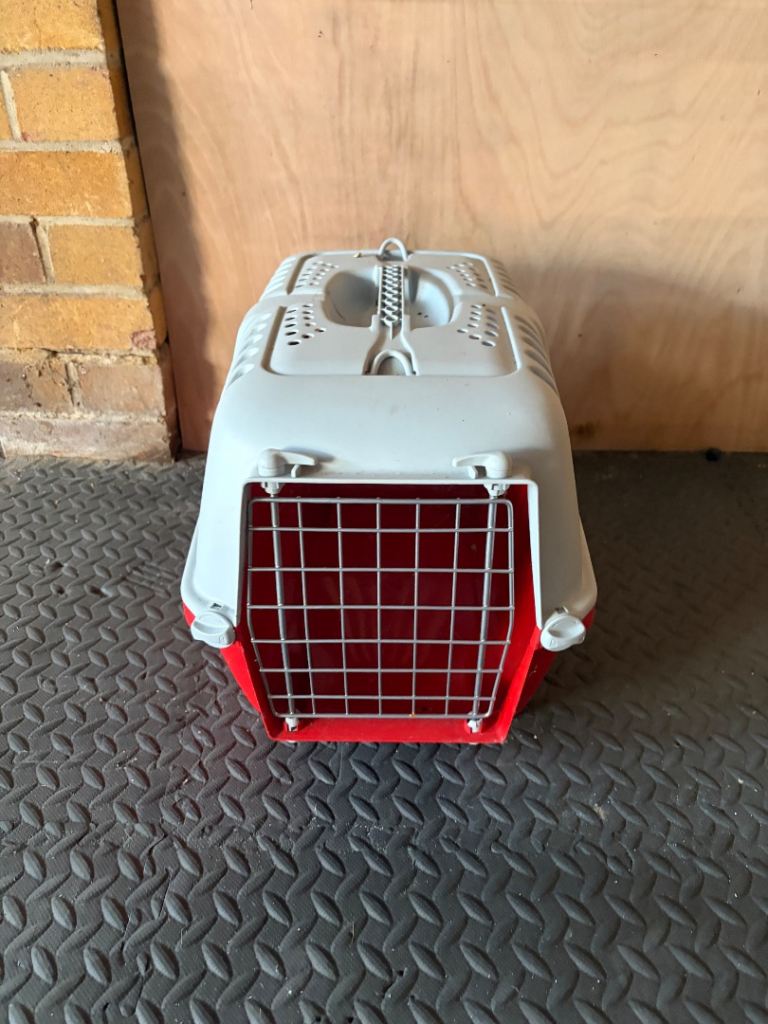 Cat carrier cage