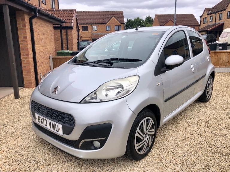 Peugeot, 107, Hatchback, 2013, Manual, 998 (cc), 5 doors