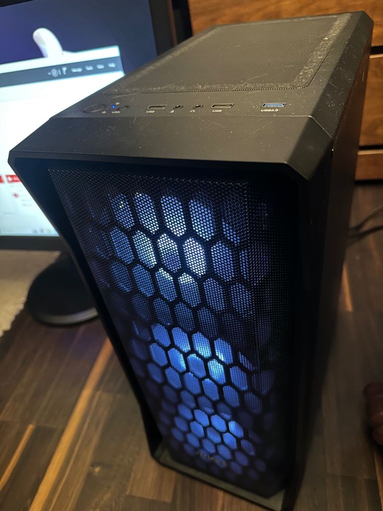 AMD EPYC 32 core 64 threads, 128 GB RAM, Server 2025 Datacentre