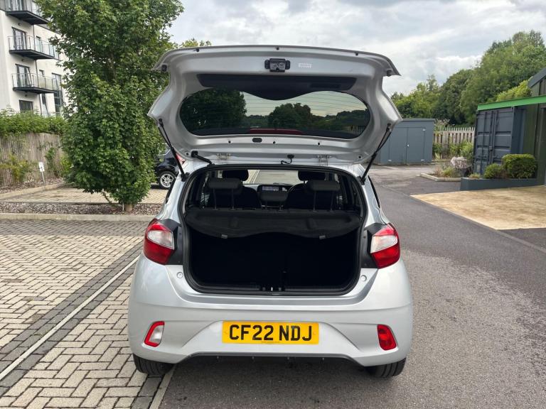 2022 Hyundai i10 1.0 Premium Euro 6 (s/s) 5dr HATCHBACK Petrol Manual