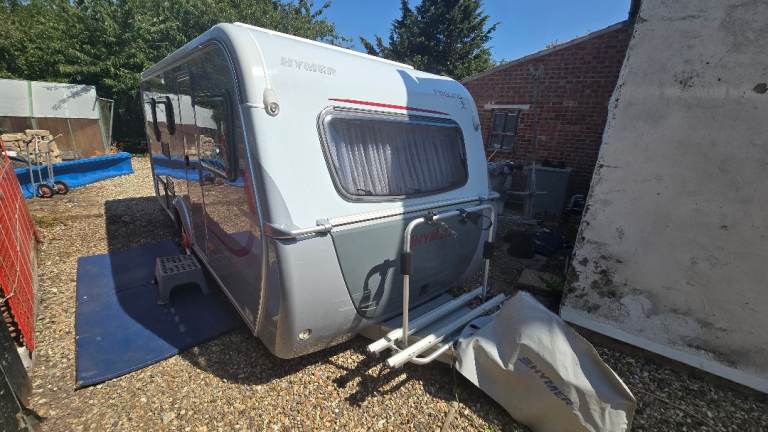Hymer (Eriba) Feeling 425 Pop Top Caravan